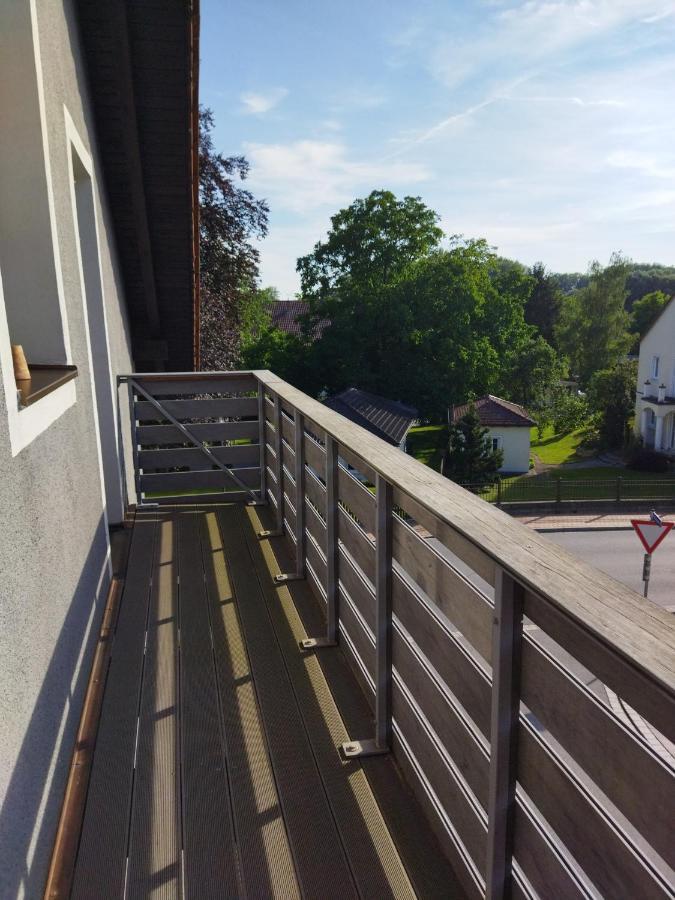 Aussergewoehnliche Atelierferienwohnung Mit Balkon An Der Donau Winzer Εξωτερικό φωτογραφία