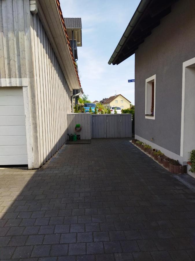 Aussergewoehnliche Atelierferienwohnung Mit Balkon An Der Donau Winzer Εξωτερικό φωτογραφία